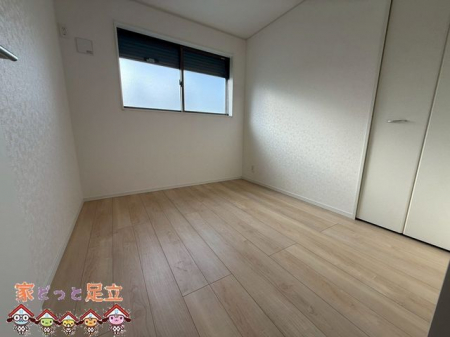�q�������@�q������