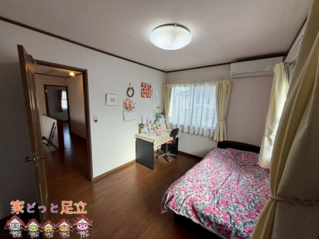 �q�������@�Q��