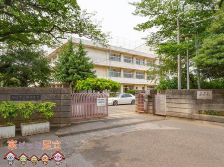 周辺環境　川口市立西中学校 撮影日(2022-06-21) 240m