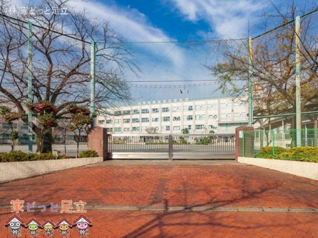 周辺環境　足立区立竹の塚中学校 撮影日(2020-11-26) 900m