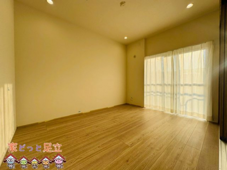 �q�������@-