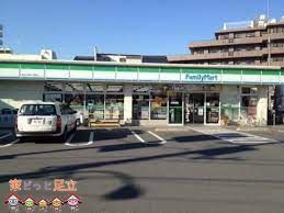 ���ӊ��@�t�@�~���[�}�[�g���J�O���ړX �k��3���B 170m