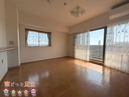 ���̑����ρ@���r���O