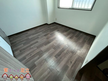 �q�������@�q������